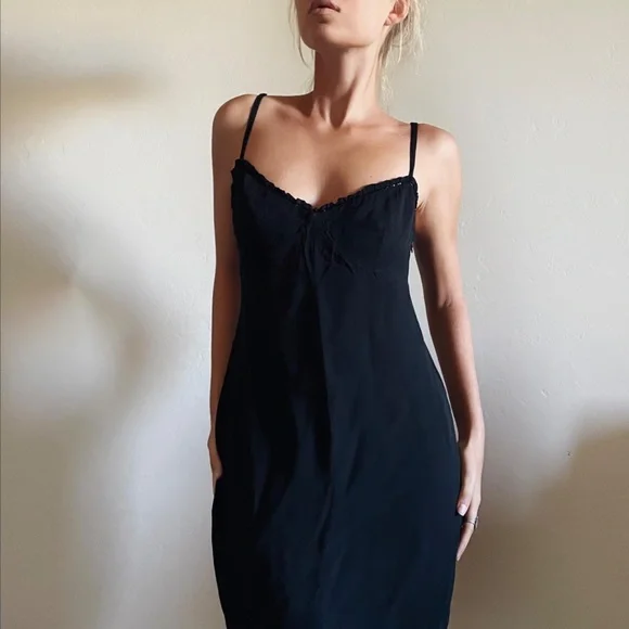 Chic 90s Ralph Lauren Dress - Picture 5 of 7